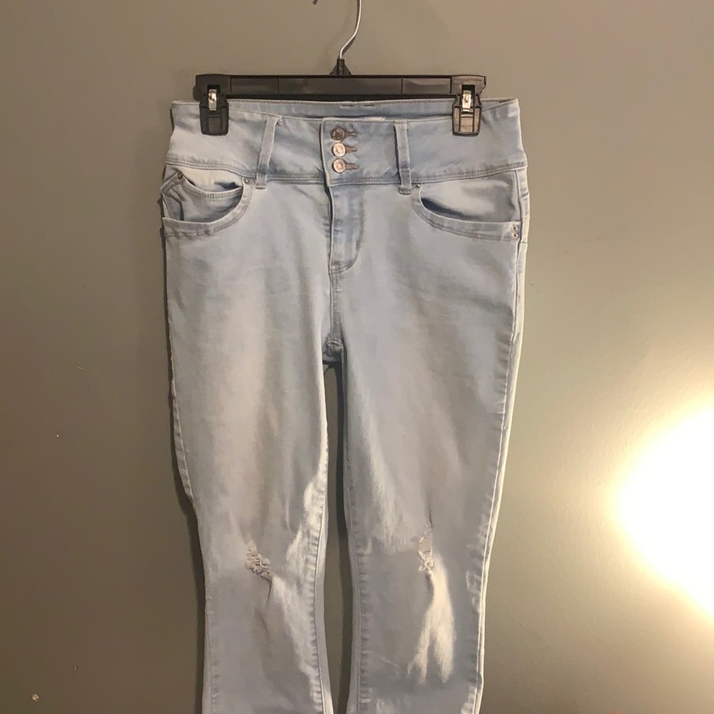 YMI 11/30 Curvy fit light ripped skinny jeans